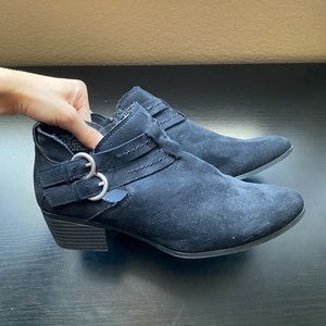 Short Heel Shoes